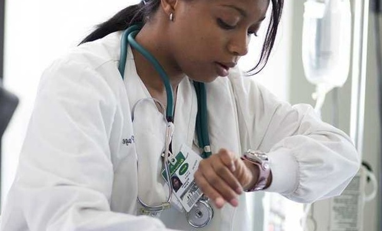 Seguimiento de pacientes potenciales antes de programar una consulta médica